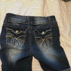 Wallflower Cuffed Mid-thigh Short Size 11